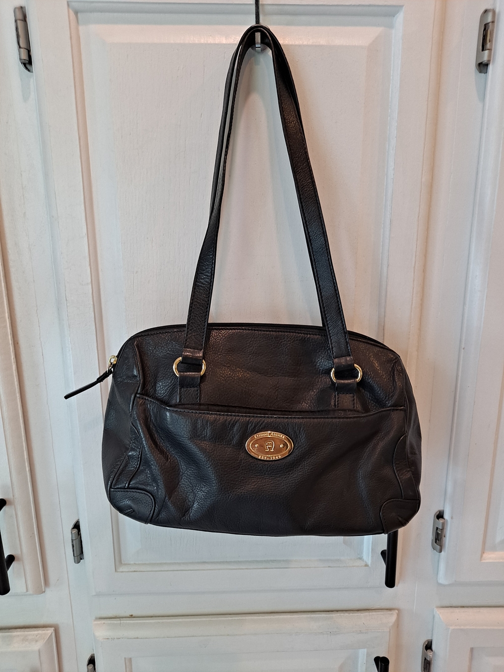 Etienne Aigner Classic Black Leather Shoulder Bag w/Gold Hardware